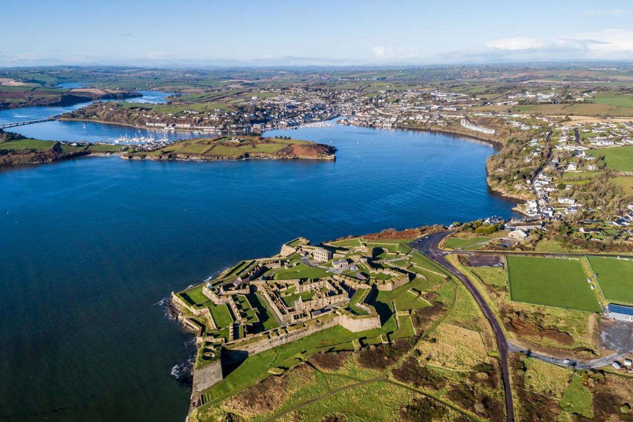 The Town House Kinsale, Hosted By Exquisite Holiday Homes, Sleeps 16 エクステリア 写真